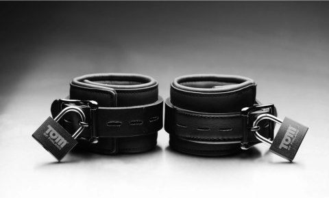 XR Brands neoprenowe kajdanki na nadgarstki regulowane czarne