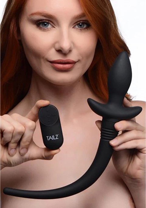 XR Brands Ruchomy korek analny z funkcją wibracji i ogonem, czarny