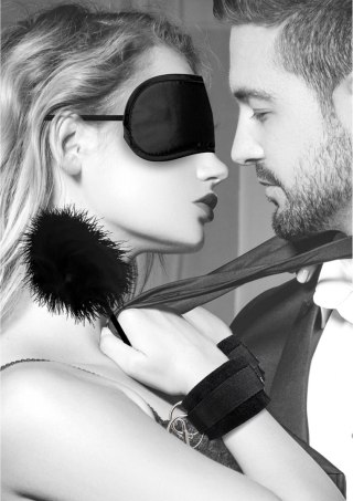 Ouch! by Shots Zestaw do gry w bondage z maską, łopatką i kajdankami