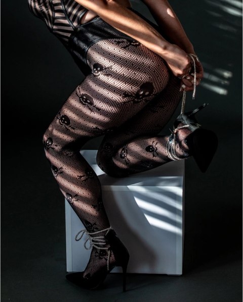 Kix'ies Rajstopy damskie wzor czaszki siateczka model A czarne