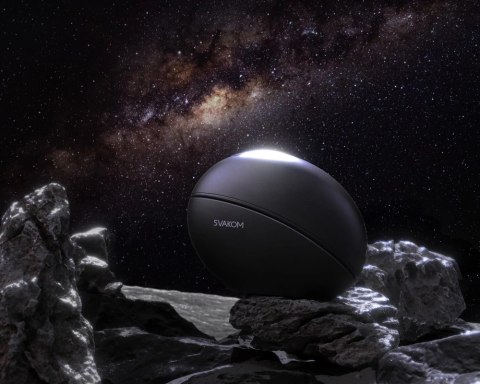 Svakom Pulse Galaxy Black - stymulator falowy z projektorem gwiazd