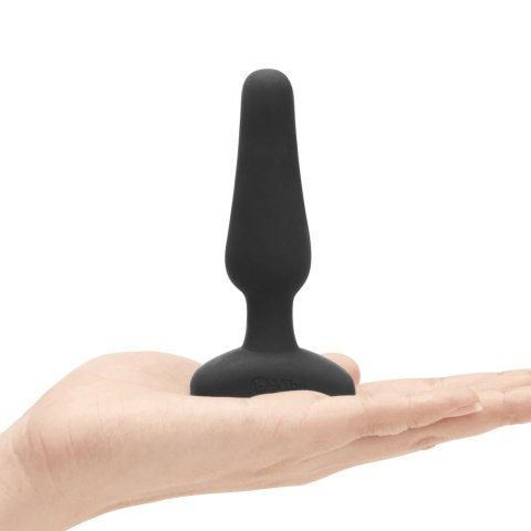 B-Vibe Novice Plug Black - kompaktowa maszyna intymna z pilotem