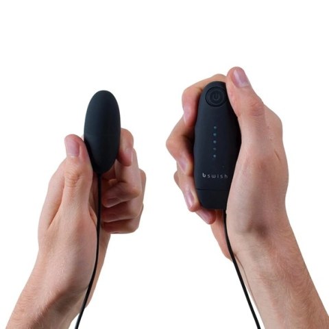 B Swish Bnaughty Classic Black - wodoodporne jajko wibrujące 5 trybow