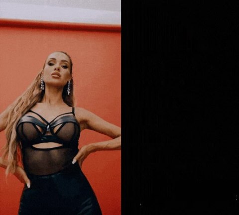 Obsessive Dominna komplet koszulka i stringi czarne z efektem wetlook S/M