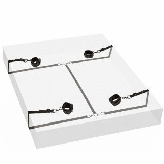 CalExotics Boundless Red - System przytrzymujący z mankietami Eco, uniwersalny