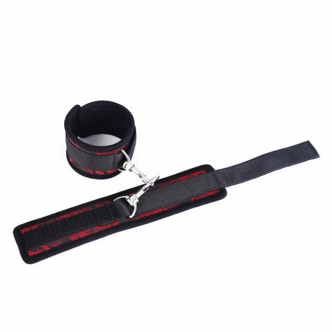 OHMAMA Kajdanki Nadgarstkowe Regulowane Skorzane Czarny Fetish