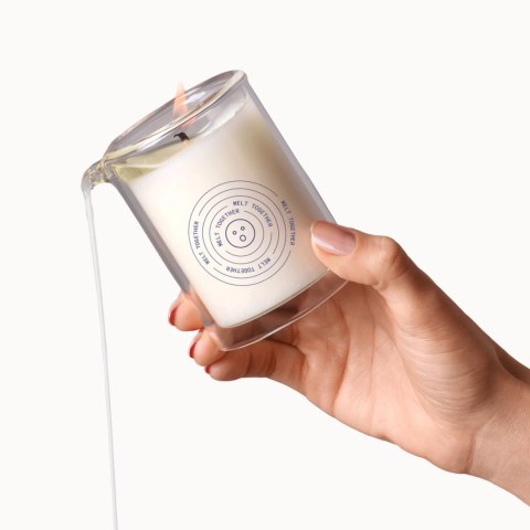 Dame Products Melt Together Świeca Olejkowa do Masażu 170g zielona herbata