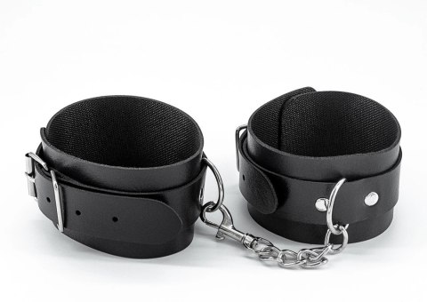 Punisher Zestaw Akcesoriow Bondage 8 Elementow Czarny Skora Eko