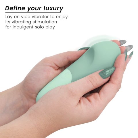 Womanizer Vibe Lay-On Sage - cichy model z technologią UltraWave, IPX7