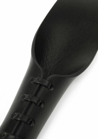 Hidden Desire Genuine Leather Slapper II - skorzany model z ozdobnym sznurowaniem
