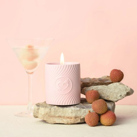 HighOnLove Pink Massage Candle Lychee Martini świeca do masażu 120ml